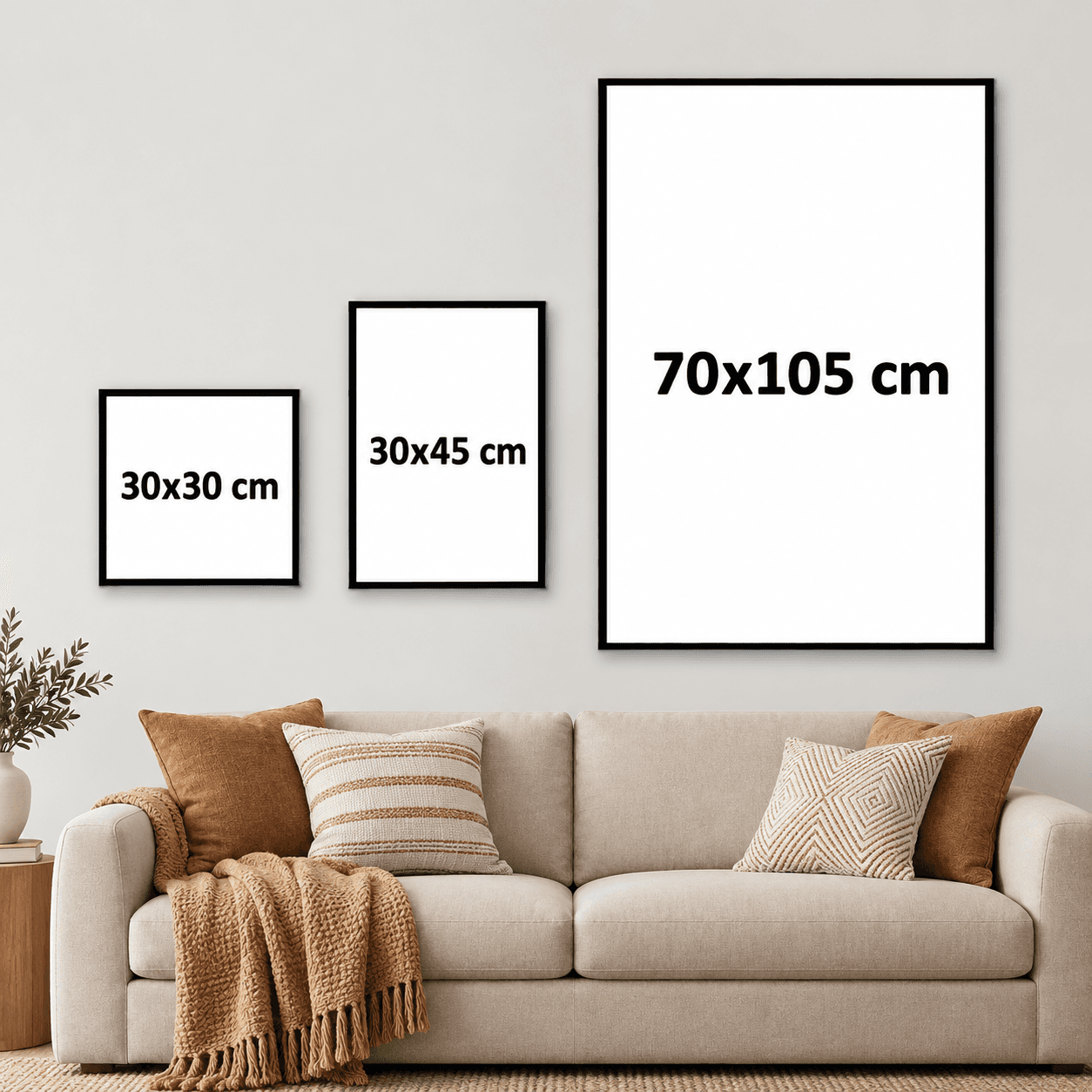 Comparación de tamaños de cuadro (30x30, 30x45 y 70x105 cm) en una sala
